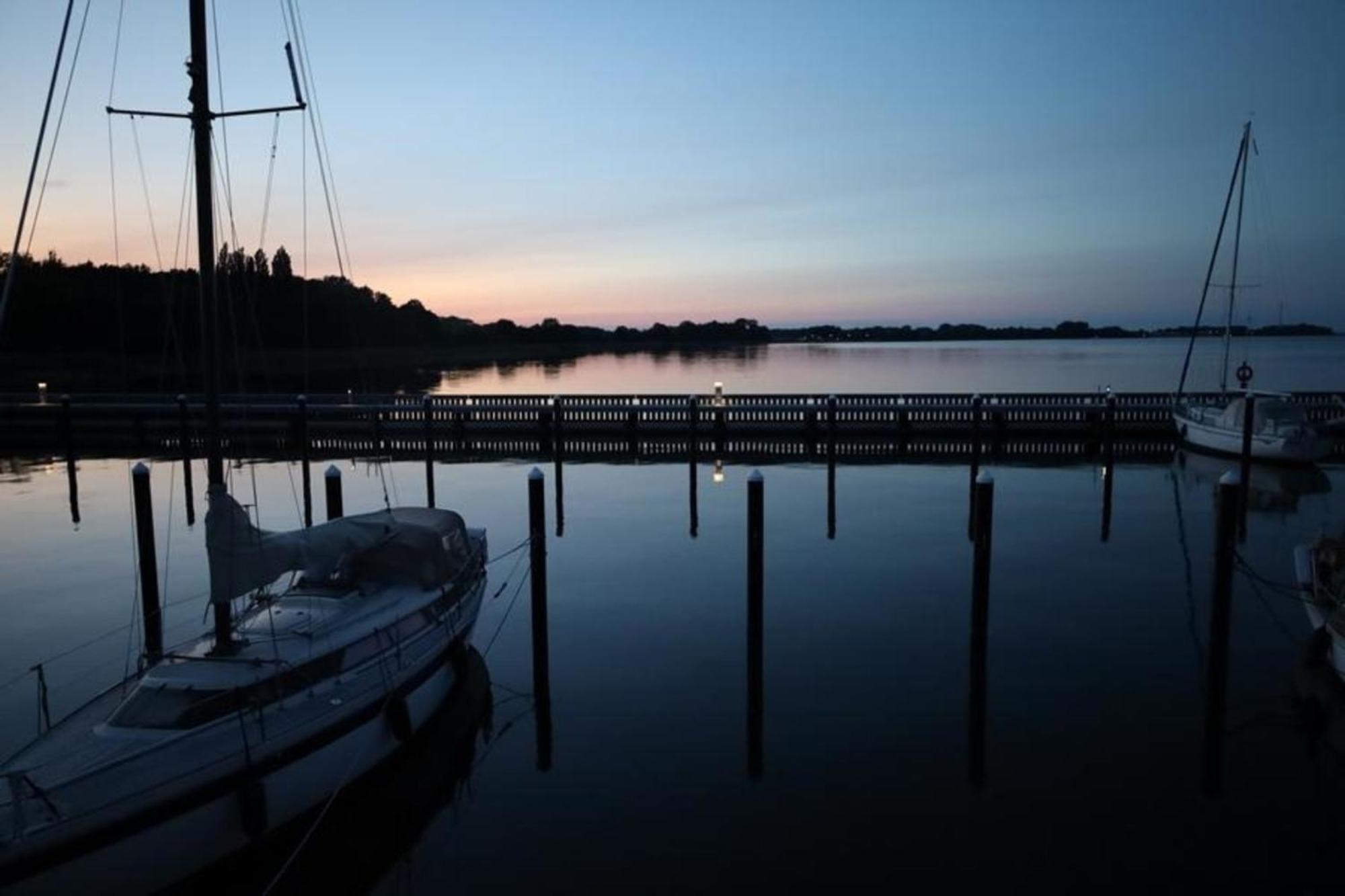 Hausboot Liliput Hotel Stralsund Exterior foto