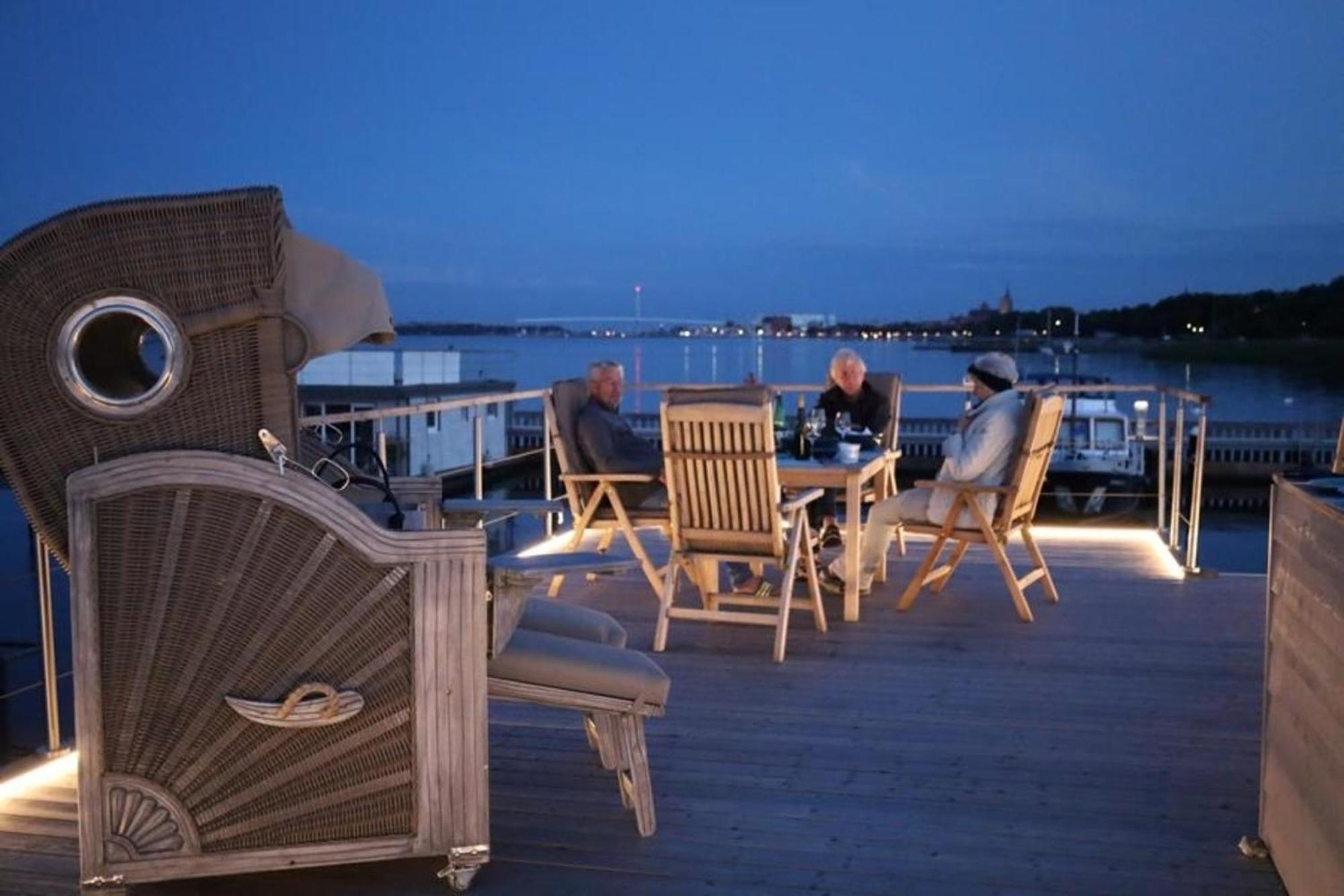 Hausboot Liliput Hotel Stralsund Exterior foto
