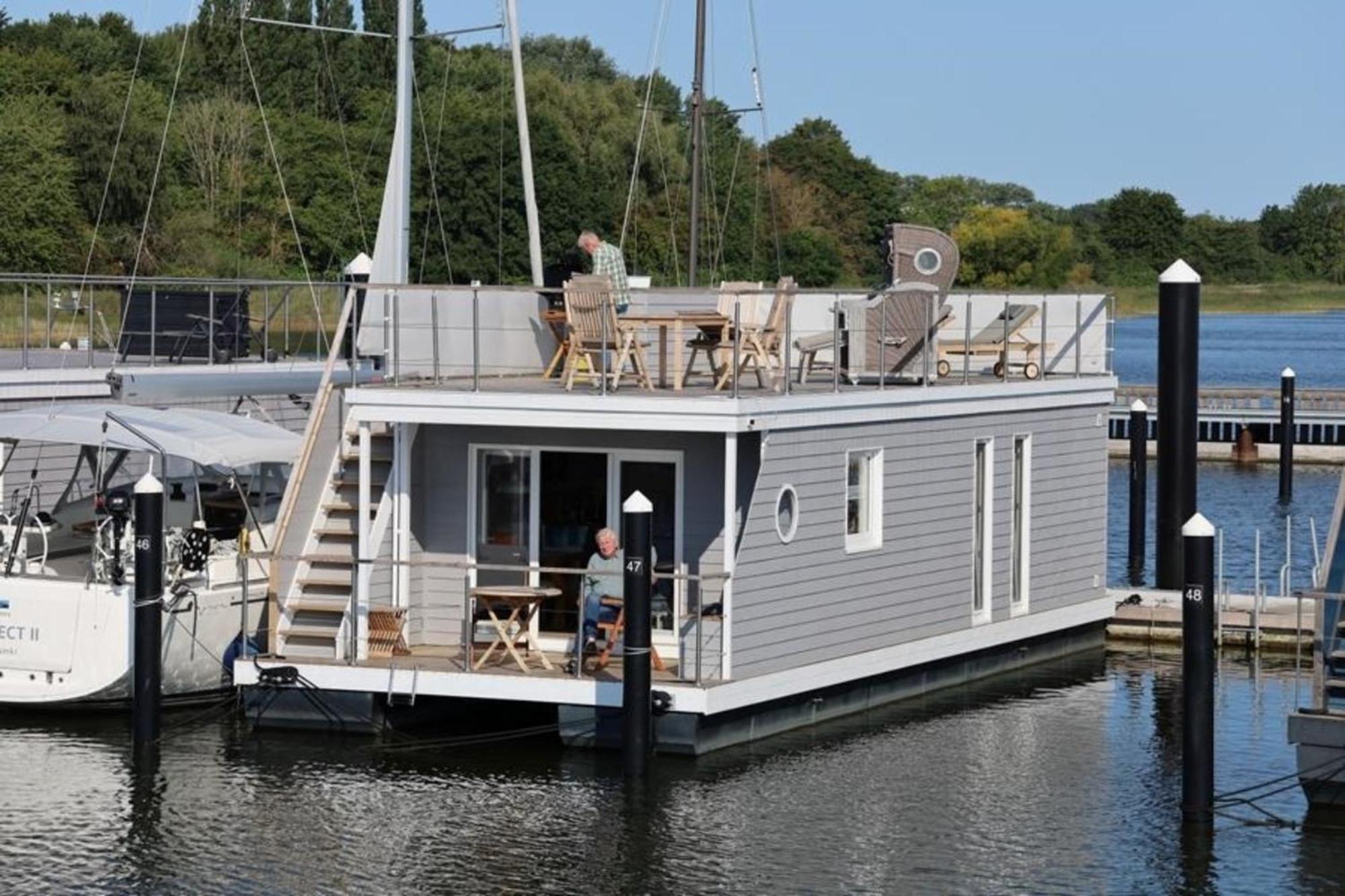Hausboot Liliput Hotel Stralsund Exterior foto